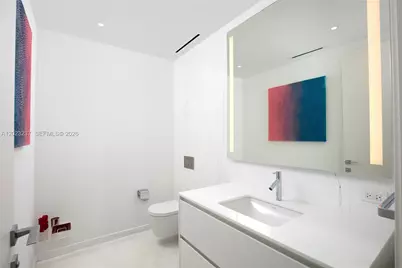 300 S Biscayne Blvd Way #2107, Miami, FL 33131 - Photo 14