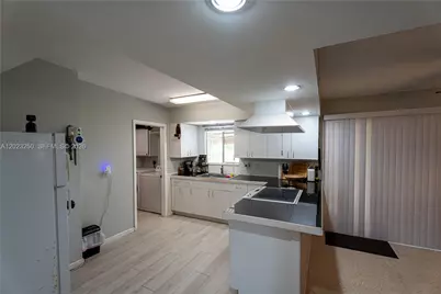 982 SW Airoso Blvd, Port Saint Lucie, FL 34983 - Photo 16