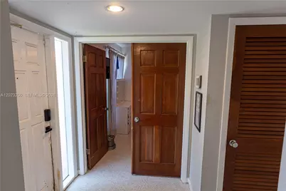 982 SW Airoso Blvd, Port Saint Lucie, FL 34983 - Photo 6