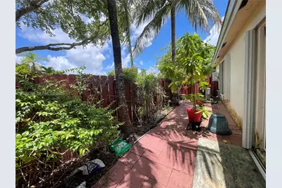 [Address not provided], Miami, FL 33186 - Photo 8