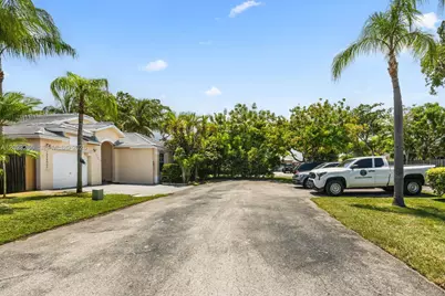 12360 SW 145th St, Miami, FL 33186 - Photo 2