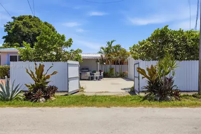 301 SW 36th Ave, Miami, FL 33135 - Photo 6