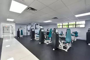 600 Parkview Dr, Hallandale Beach, FL 33009 - Photo 32