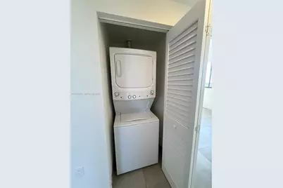 [Address not provided], North Miami Beach, FL 33160 - Photo 14