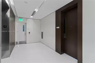 300 Biscayne Blvd Way, Miami, FL 33131 - Photo 8