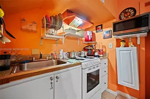 1792 SW 11th St, Miami, FL 33135 - Photo 32