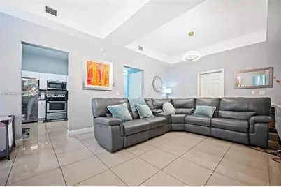 1792 SW 11th St, Miami, FL 33135 - Photo 4