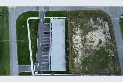 215 NW 3rd Ave, Florida City, FL 33034 - Photo 2