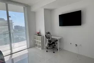 79 SW 12th St, Miami, FL 33130 - Photo 24