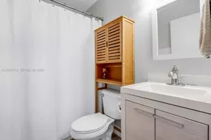 690 NW 159th Ln, Pembroke Pines, FL 33028 - Photo 24