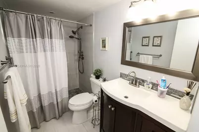 5151 Collins Ave #827, Miami Beach, FL 33140 - Photo 12