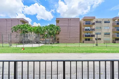 399 NW 72nd Ave #104, Miami, FL 33126 - Photo 16