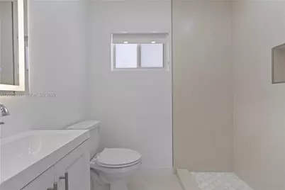 13185 Emerald Dr #2, North Miami, FL 33181 - Photo 10