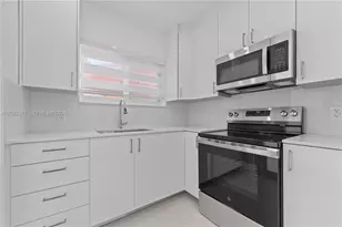 13185 Emerald Dr, North Miami, FL 33181 - Photo 8