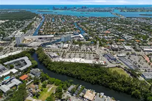 13185 Emerald Dr, North Miami, FL 33181 - Photo 24
