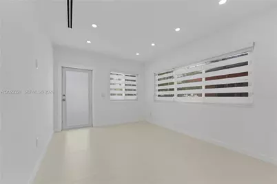 13185 Emerald Dr #2, North Miami, FL 33181 - Photo 6