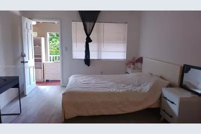 2155 Bay Dr #12, Miami Beach, FL 33141 - Photo 2