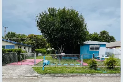 1344 W 10th St, Riviera Beach, FL 33404 - Photo 1