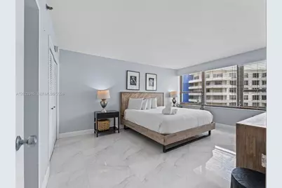 5225 Collins Ave #1509, Miami Beach, FL 33140 - Photo 8