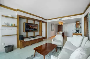 6801 Collins Ave, Miami Beach, FL 33141 - Photo 18