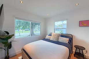 105 SW 4 Ave, Hallandale Beach, FL 33009 - Photo 4