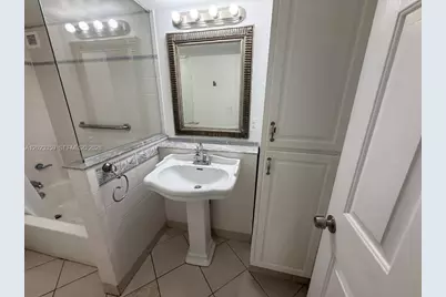 16909 N Bay Rd #720, Sunny Isles Beach, FL 33160 - Photo 18