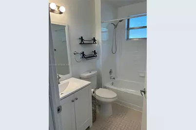 578 Woodgate Cir #E, Sunrise, FL 33326 - Photo 6