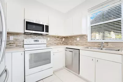 27433 SW 137th Ct #1, Homestead, FL 33032 - Photo 10