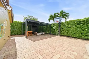 19920 NW 9th Dr, Pembroke Pines, FL 33029 - Photo 34