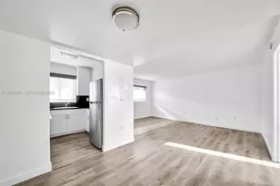 2011 Bay Dr, Miami Beach, FL 33141 - Photo 6
