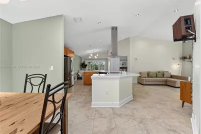 14421 SW 155th Pl, Miami, FL 33196 - Photo 14