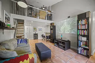 10233 NW 9th St Cir, Miami, FL 33172 - Photo 4