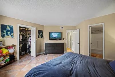 10233 NW 9th St Cir #214-1, Miami, FL 33172 - Photo 10
