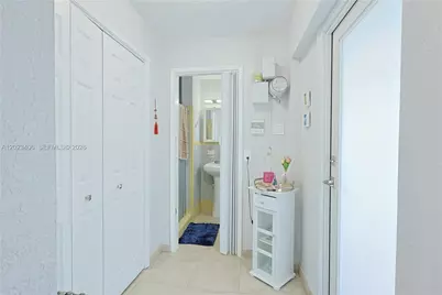 330 W 44th St, Hialeah, FL 33012 - Photo 14