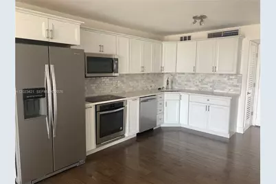 1020 Meridian Ave #510, Miami Beach, FL 33139 - Photo 4