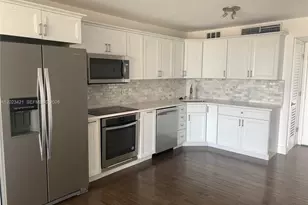 1020 Meridian Ave, Miami Beach, FL 33139 - Photo 4