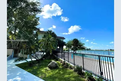 605 Ives Dairy Rd #306-7, Miami, FL 33179 - Photo 2