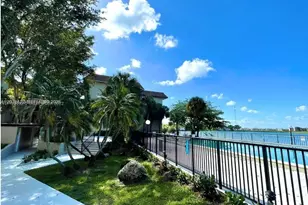 605 Ives Dairy Rd, Miami, FL 33179 - Photo 2