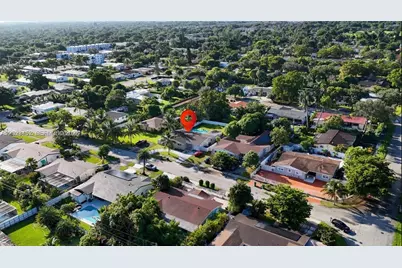 430 NE 145th St, Miami, FL 33161 - Photo 30