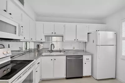 4230 Deste Ct #107, Lake Worth, FL 33467 - Photo 10