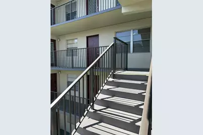 13155 SW 7th Ct #302E, Pembroke Pines, FL 33027 - Photo 2