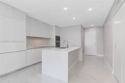 700 NE 24th St #4206, Miami, FL 33137 - Photo 8