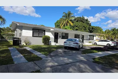 525 NE 132nd Ter, North Miami, FL 33161 - Photo 1