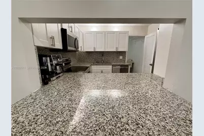 4300 S Landar Dr, Lake Worth, FL 33463 - Photo 4