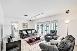 8521 SW 86th Ct, Miami, FL 33143 - Photo 10