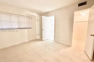 8650 SW 67th Ave, Pinecrest, FL 33143 - Photo 6