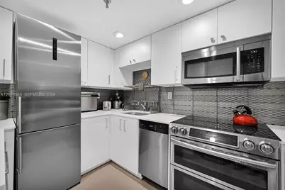 2401 Collins Ave #504, Miami Beach, FL 33140 - Photo 12