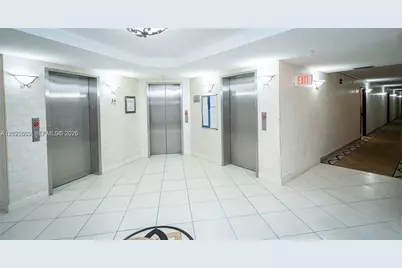 1400 Saint Charles Pl #323, Pembroke Pines, FL 33026 - Photo 12