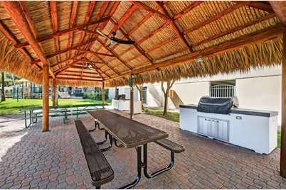 19501 W Country Club Dr #313, Aventura, FL 33180 - Photo 40