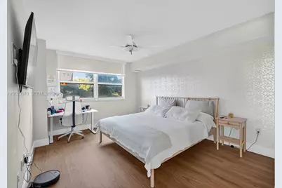 19501 W Country Club Dr #313, Aventura, FL 33180 - Photo 18
